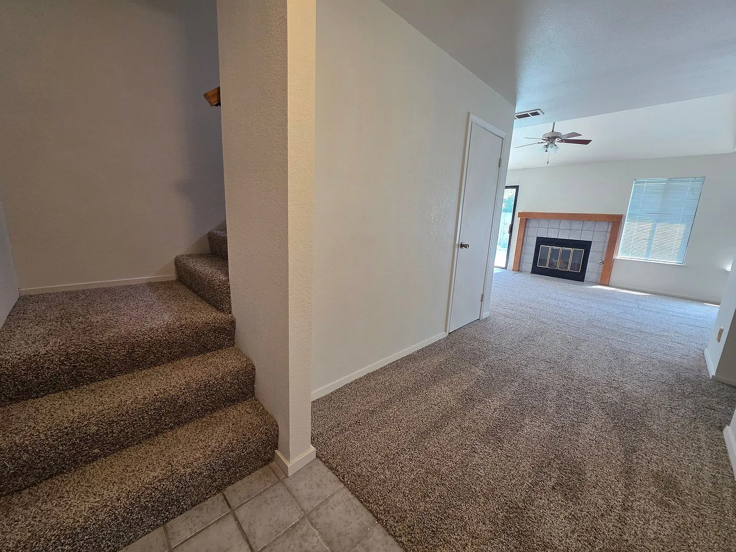 *Wait list full- Currently not accepting applications* Home with pool — Photo 2