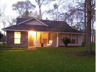40282 Sycamore Ave, Gonzales, LA 70737