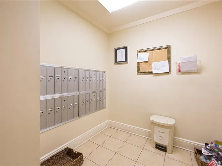 4 Consulate Dr #1C — Photo 17