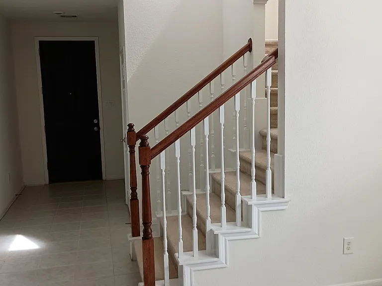 4018 Fernglade Dr — Photo 9