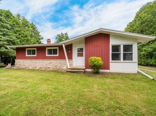 486 N Oakwood Rd, Oshkosh, WI 54904