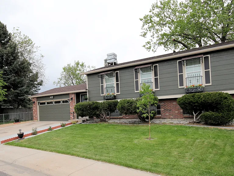 4569 Fontana Way — Photo 2