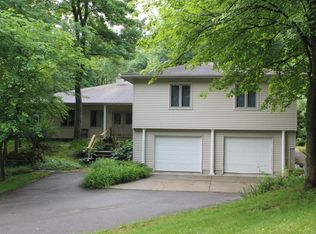 5030 Scotch Mist Dr, Saranac, MI 48881