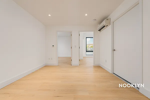 Rented by Nooklyn NYC LLC | media 5