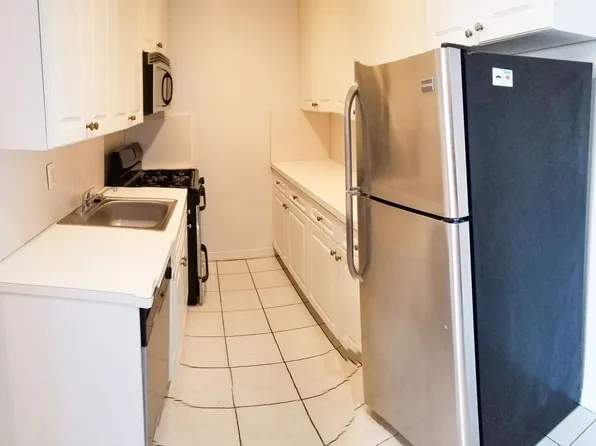 2525 Nostrand Avenue image 1 of 8