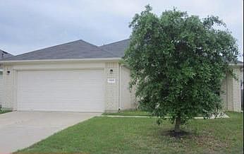 1st image of 15835 Sarasam Creek Ct