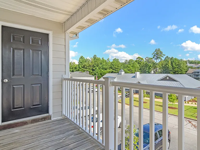 The Woodlands Apartment Homes — Photo 10
