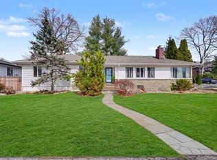 1304 Birch Hill Lane, Mamaroneck, NY 10543