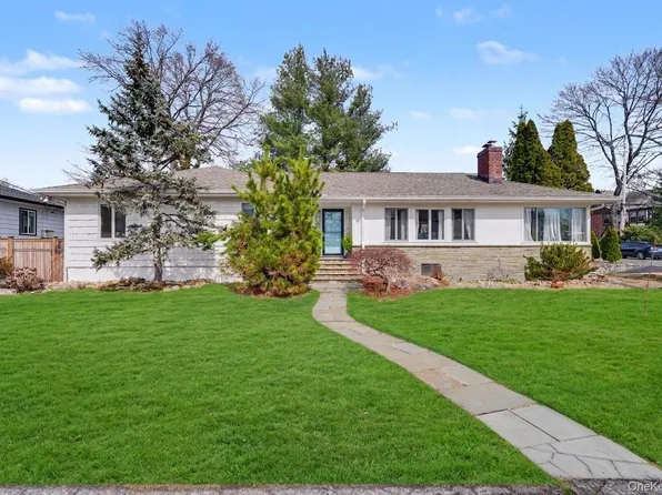 1304 Birch Hill Lane, Mamaroneck, NY 10543