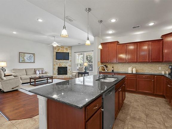 4th image of 2660 Yacht Club Dr