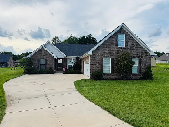 111 Shining Way, Trinity, NC 27370