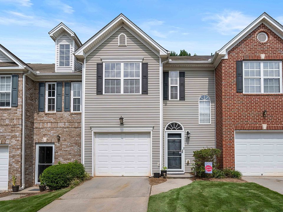 1st image of 416 Lantern Wood Dr