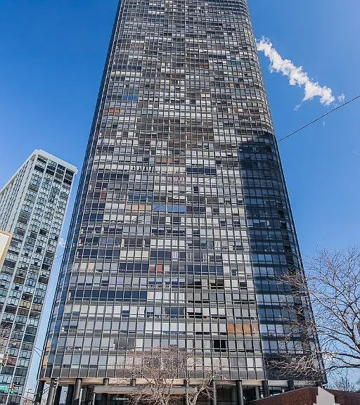 5415 N Sheridan Rd #4703 — Photo 1
