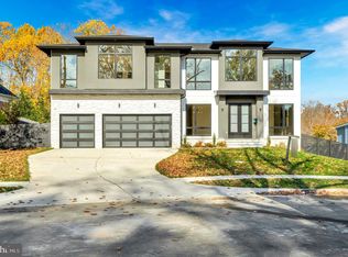 1907 Foxhall Rd, Mc Lean, VA 22101