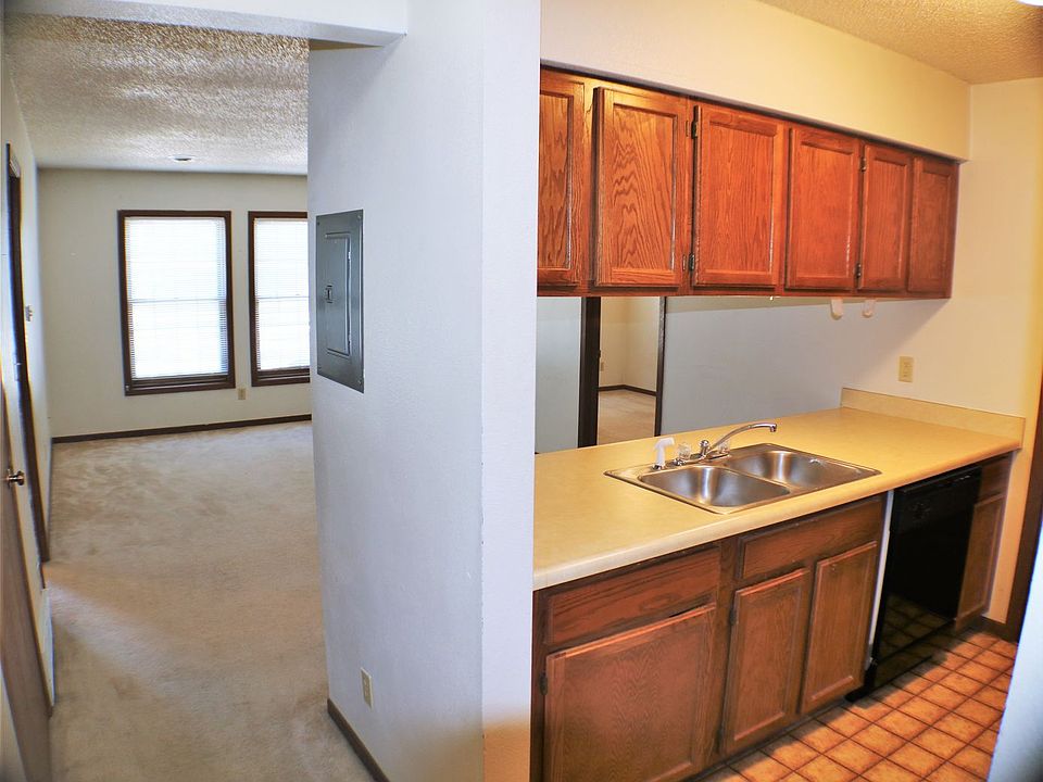 1st image of 521 Kirkwood Ave #110