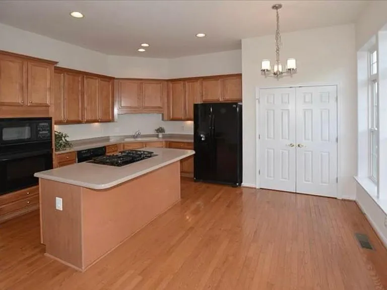 41862 Cinnabar Sq — Photo 14