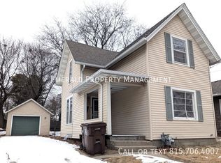 1313 20th St, Rockford, IL 61104