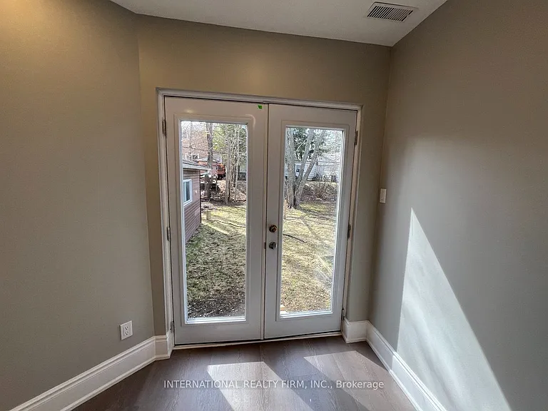 73 Murray Dr #101 — Photo 4
