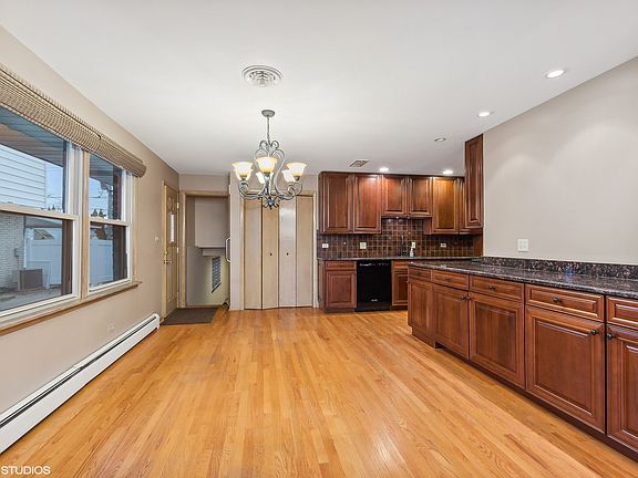 5th image of 10400 S Lavergne Ave