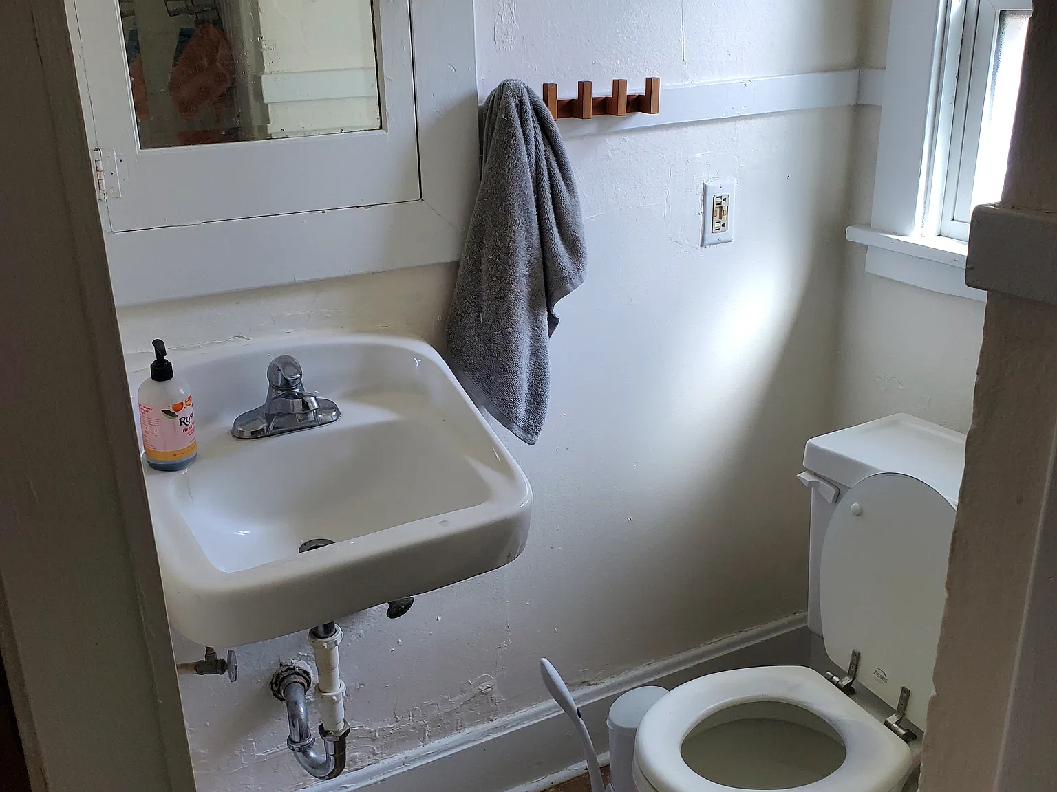 2 bed, 1200 sqft, $1,725 — Photo 3