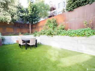 1633 Washington St #3, San Francisco, CA 94109