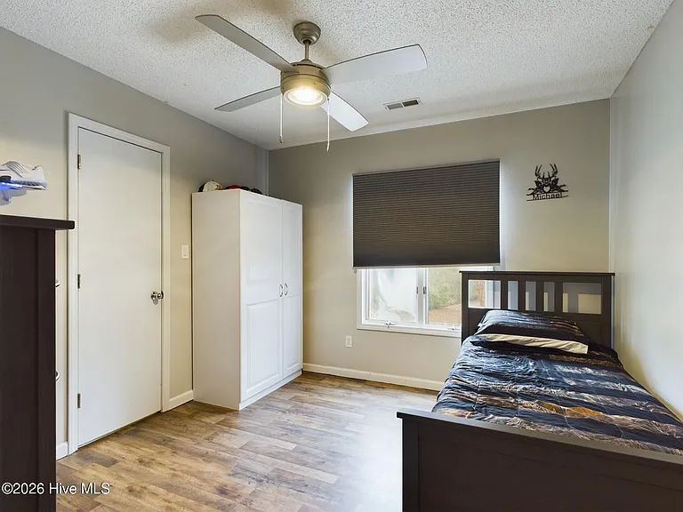 1121 Barkentine Dr — Photo 20