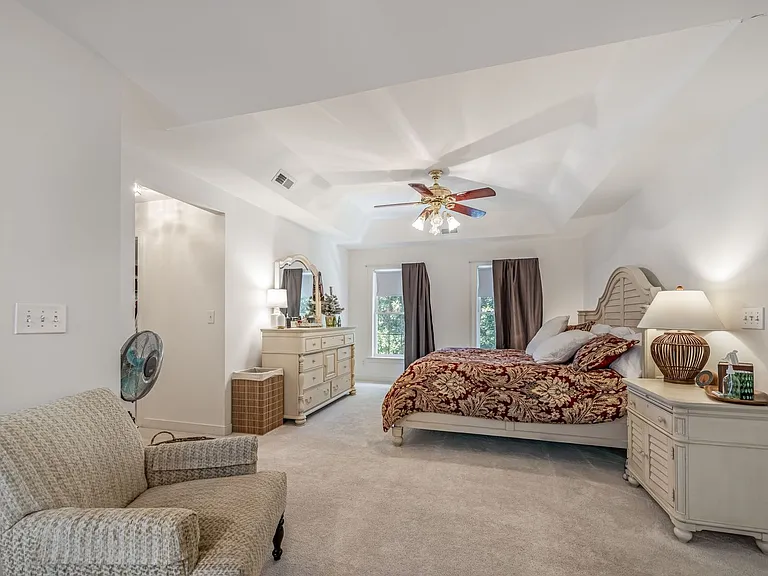 26 Kirby Ln — Photo 21