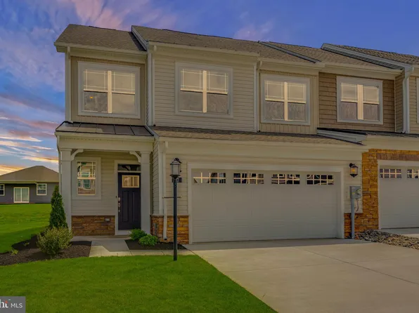 77 Boneset Dr, Gettysburg, PA 17325