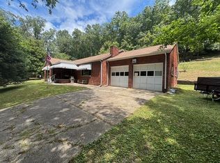 4912 Route 152, Lavalette, WV 25535