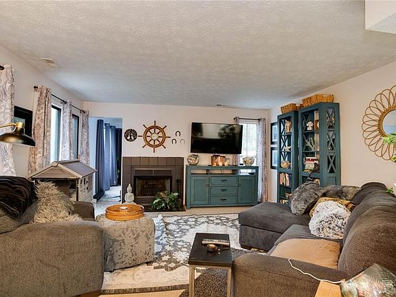 5th image of 744 Rock Crest Ct APT 101