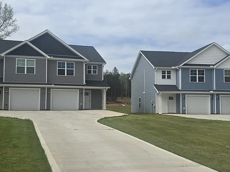 64 Lakeside Dr #A & B — Photo 1