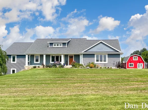 1111 Red Head Ln NE, Belmont, MI 49306