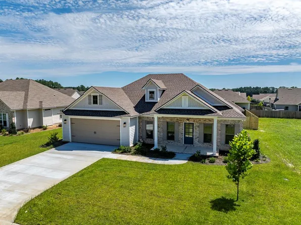 372 Ellens Walk, Tifton, GA 31794