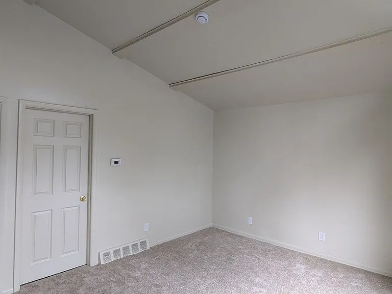 1014 Hazard Ave #3 — Photo 4
