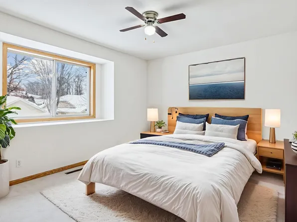 1012 18th Ave SE, Forest Lake, MN 55025