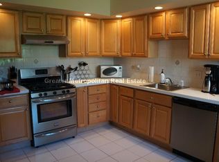 14 Moon St #123, Boston, MA 02113