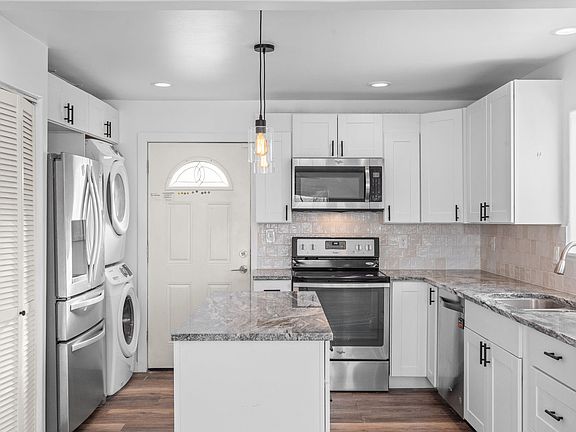 3rd image of 4620 W Cedar Ave