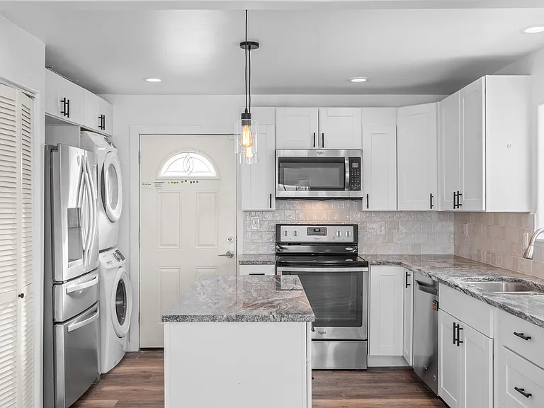 4620 W Cedar Ave — Photo 3
