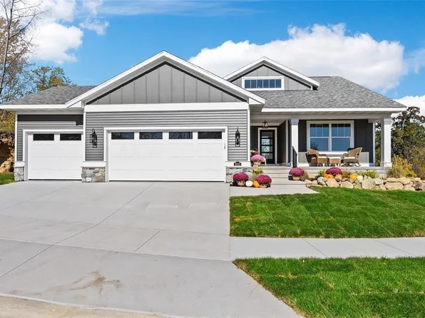 2012 Sierra Cir, Cedar Rapids, IA 52402