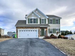1451 Hamilton Hills Dr, Chambersburg, PA 17202