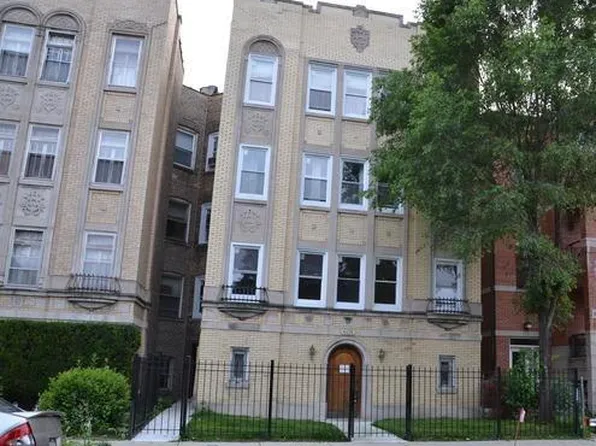 6438 N Mozart St, Chicago, IL 60645