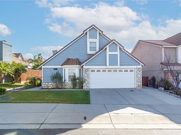 3rd image of 6471 Caledon Pl