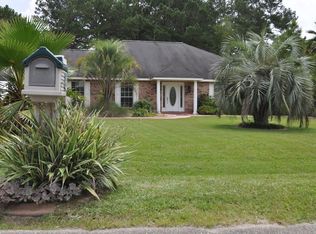 52 Falcon Dr, Picayune, MS 39466