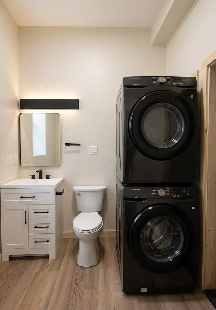 1 bed, 945 sqft, $1,950 — Photo 2