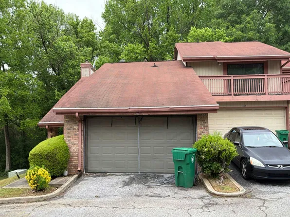 1116 Village Cir, Stone Mountain, GA 30088