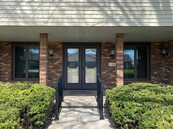 1827 S Madison St, Macomb, IL 61455