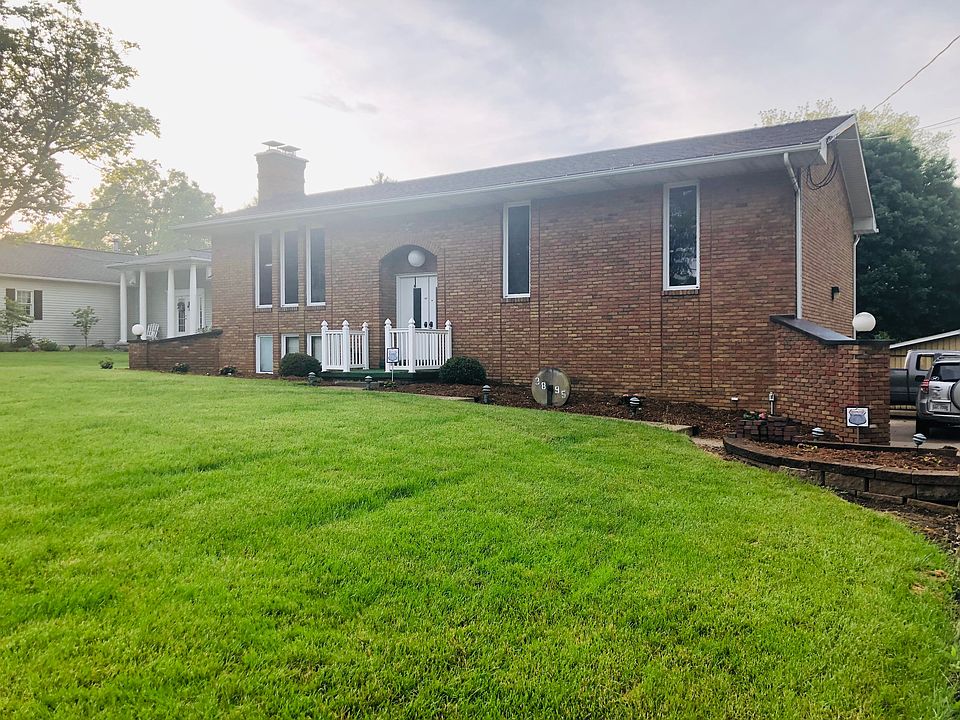 1st image of 3895 Albrecht Ave
