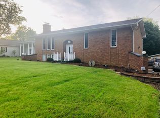 3895 Albrecht Ave, Akron, OH 44312