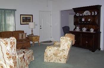 5th image of 1404 Red Oak Ln