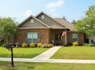 112 Gilbreath Ave, Fairhope, AL 36532